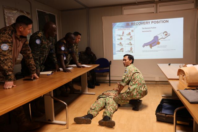 Việt Nam’s field hospital conducts medical training for UN peacekeepers in South Sudan